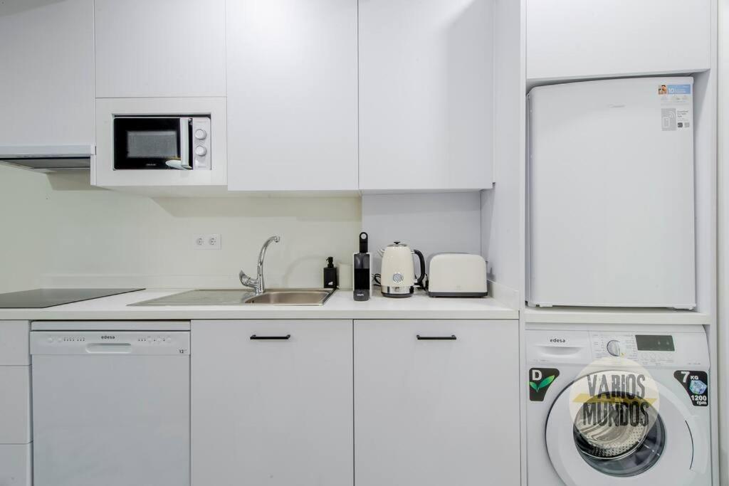 Nuevo Y Centrico Apt 7Px En Plena Plaza Del Carmen E2 Madrid Luaran gambar